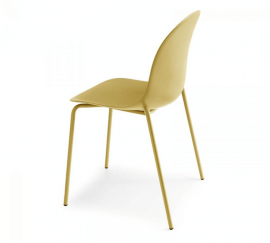 chaise en acier et polypropylène jaune