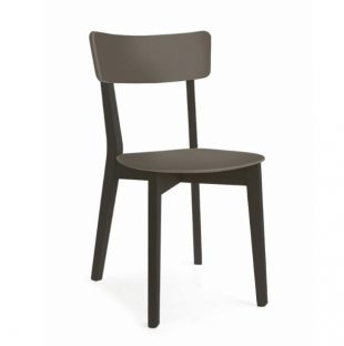 chaise en bois colorée style contemporain