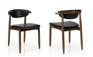 chaise design en bois et tissu avec assise matelassée